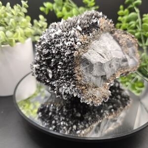 Dogtooth calcite on Iridescent calcite Oskaloosa Iowa